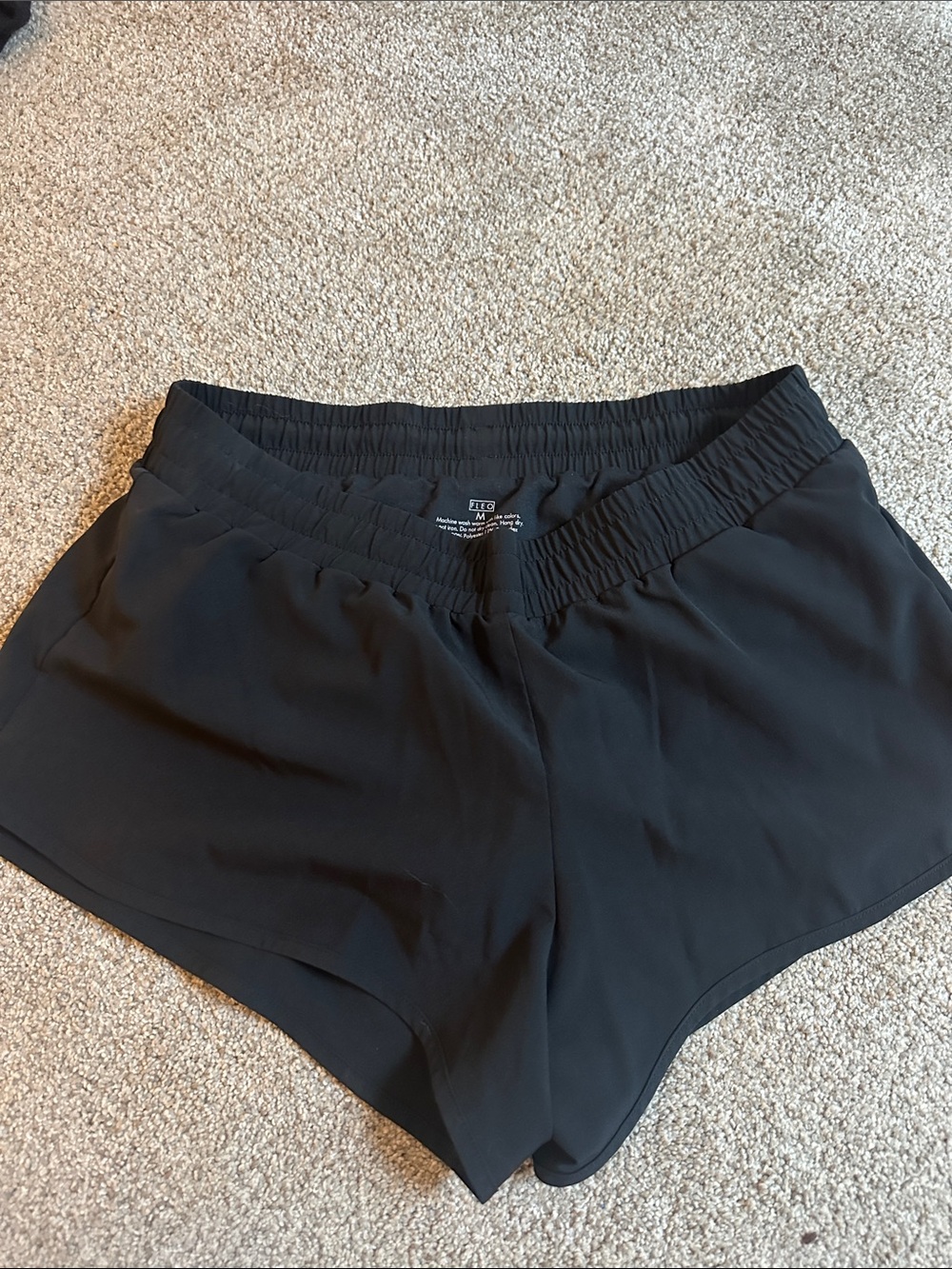 FLEO running shorts